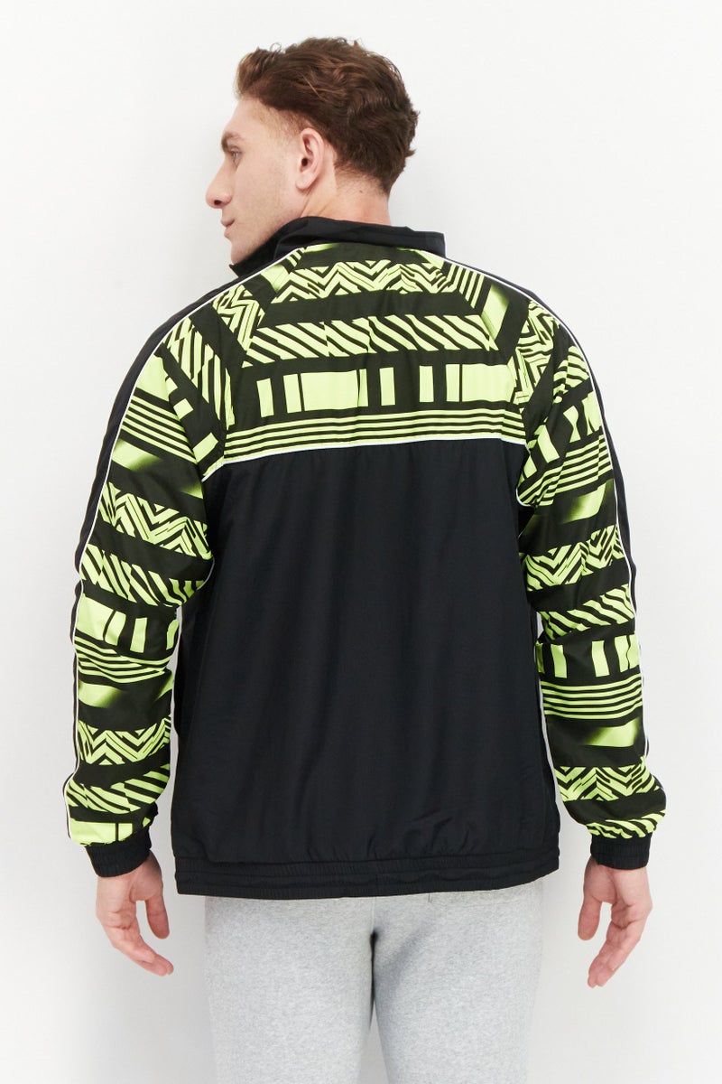 PUMA جاكيت تدريب برباط عادي للرجال بشعار العلامة التجارية، أسود - Image 4